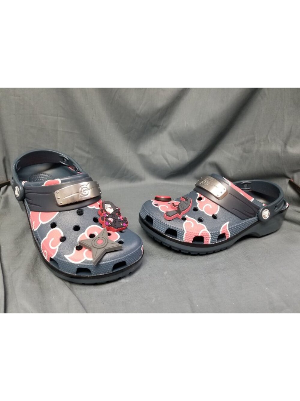 Crocs Classic Clog Naruto Itachi 209883-481 Women's Size 8 NEW WITH TAGS!